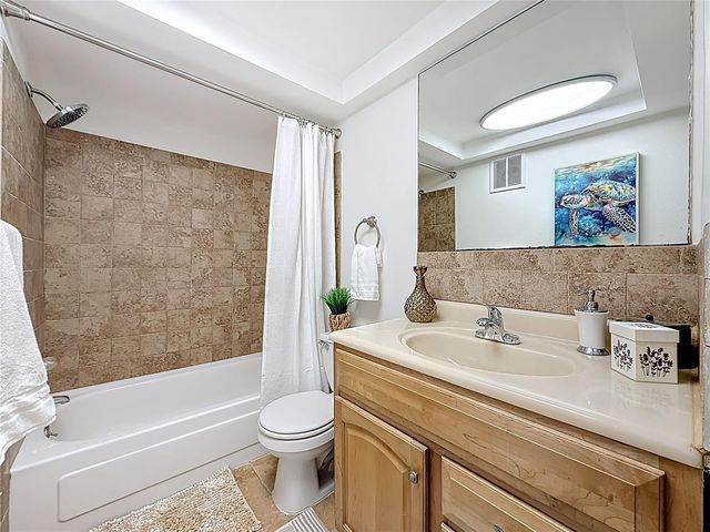 5150 10TH AVENUE N 107, St Petersburg, FL 33710