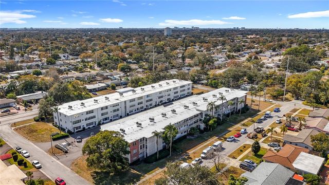5150 10TH AVENUE N 107, St Petersburg, FL 33710