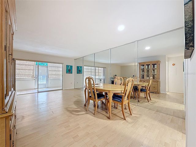 5150 10TH AVENUE N 107, St Petersburg, FL 33710