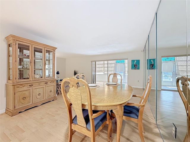 5150 10TH AVENUE N 107, St Petersburg, FL 33710