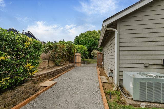 1927 80th Avenue SE, Tumwater, WA 98501