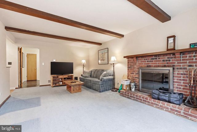 59 LOCHATONG RD, Ewing, NJ 08628