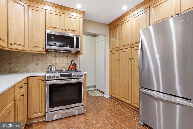 59 LOCHATONG RD, Ewing, NJ 08628