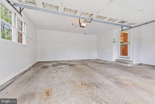 59 LOCHATONG RD, Ewing, NJ 08628