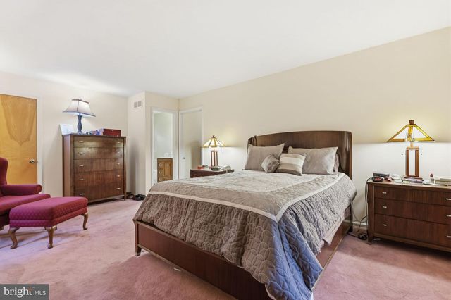 59 LOCHATONG RD, Ewing, NJ 08628