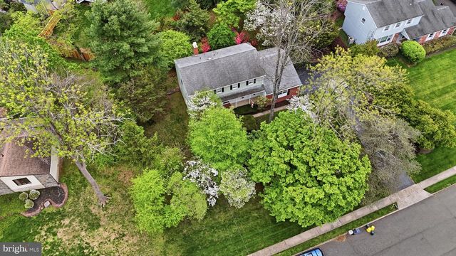 59 LOCHATONG RD, Ewing, NJ 08628