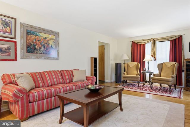 59 LOCHATONG RD, Ewing, NJ 08628