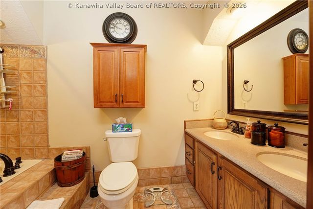 817 Shrewsbury Drive, St Albans, WV 25177