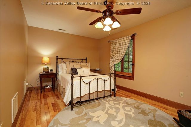 817 Shrewsbury Drive, St Albans, WV 25177
