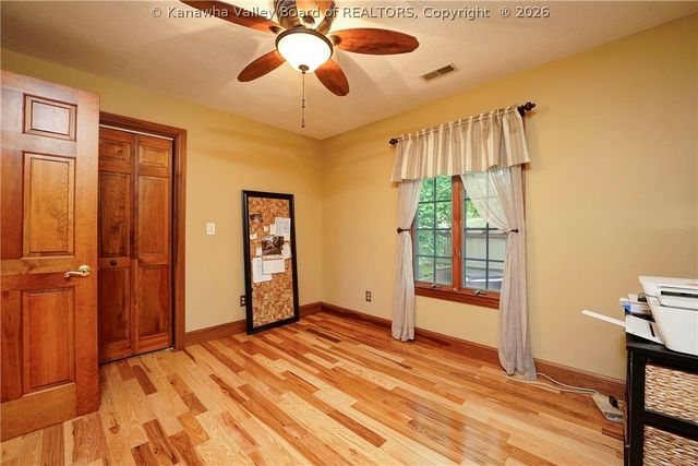 817 Shrewsbury Drive, St Albans, WV 25177
