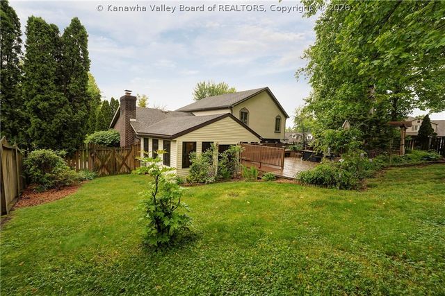817 Shrewsbury Drive, St Albans, WV 25177