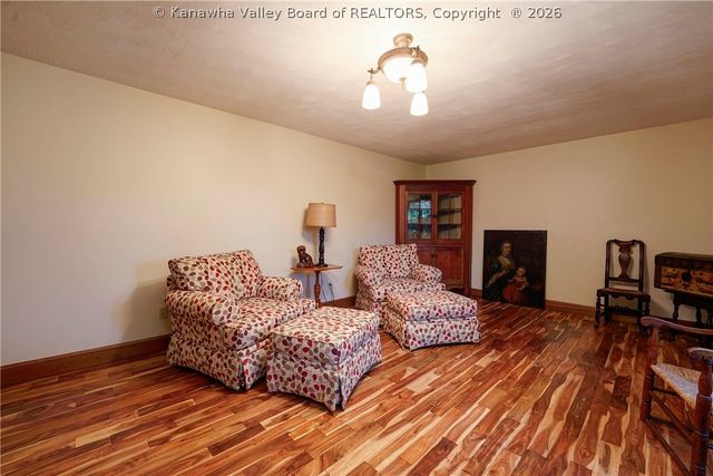 817 Shrewsbury Drive, St Albans, WV 25177
