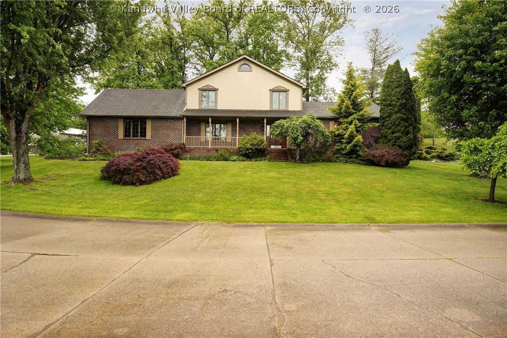 817 Shrewsbury Drive, St Albans, WV 25177