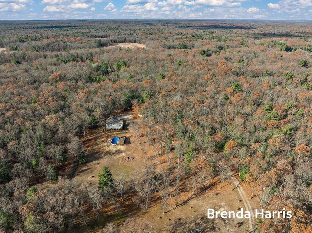 9211 Blue Lake Road, Twin Lake, MI 49457