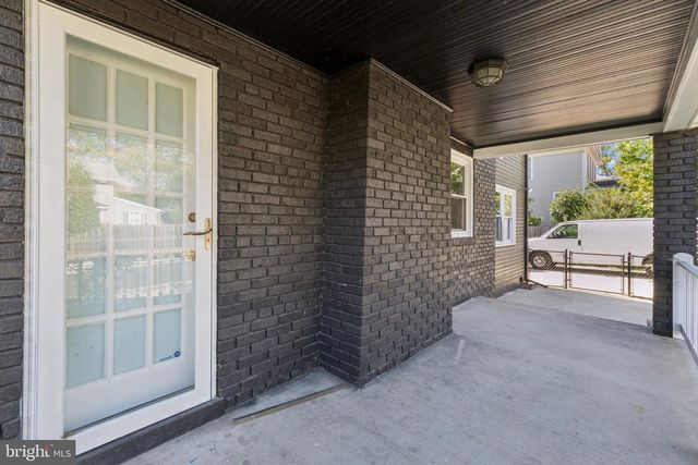 2500 S EADS ST, Arlington, VA 22202