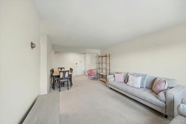 505 Central Avenue 725, White Plains, NY 10606