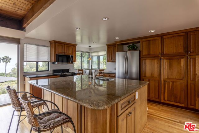 26863 Via Linda Street, Malibu, CA 90265