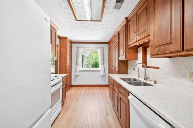 3947 Bryn Mawr Court, Duluth, GA 30096