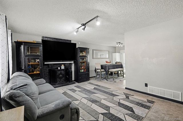 4212 S Laredo Way, Aurora, CO 80013