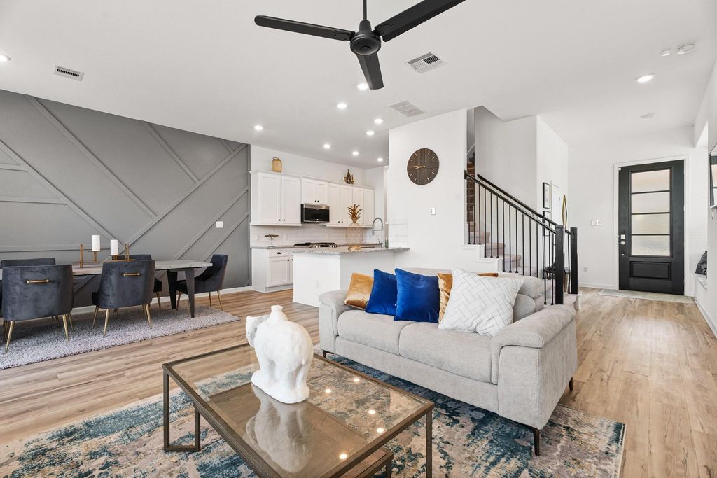 4103 Balboa Drive, Iowa Colony, TX 77583