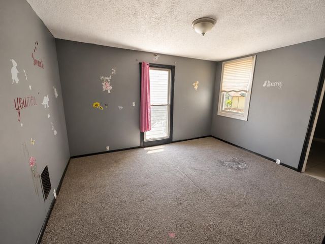 942 Maple Avenue, Dayton, KY 41074
