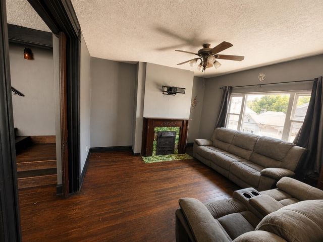 942 Maple Avenue, Dayton, KY 41074