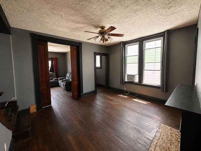 942 Maple Avenue, Dayton, KY 41074