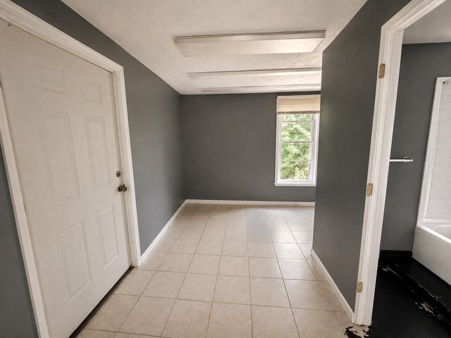 942 Maple Avenue, Dayton, KY 41074