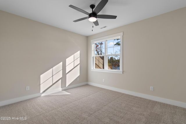 560 Kennedy Circle, Southport, NC 28461