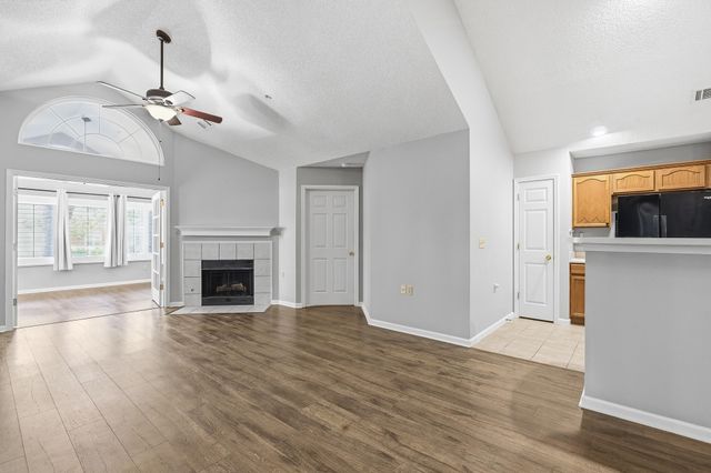 247 OAK CLUB LN, Collierville, TN 38017