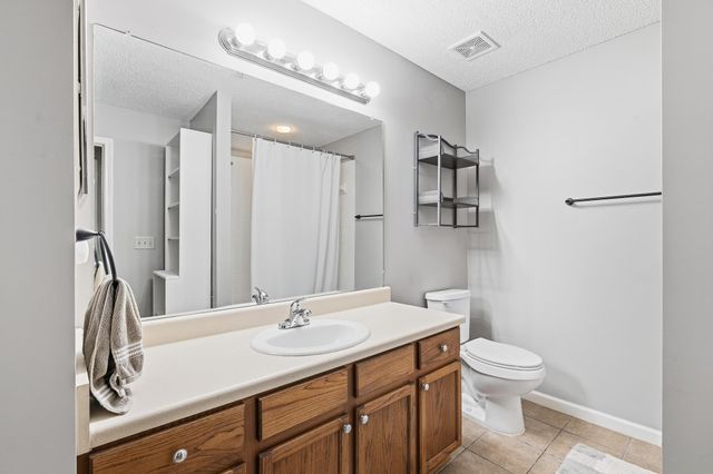 247 OAK CLUB LN, Collierville, TN 38017