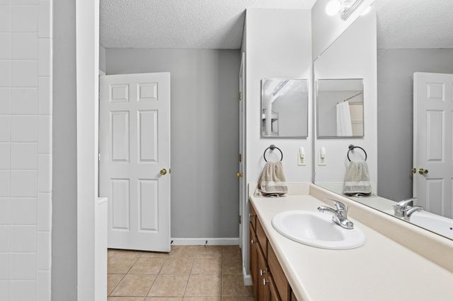 247 OAK CLUB LN, Collierville, TN 38017