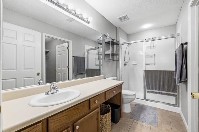 247 OAK CLUB LN, Collierville, TN 38017