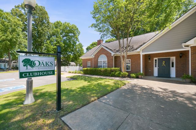 247 OAK CLUB LN, Collierville, TN 38017