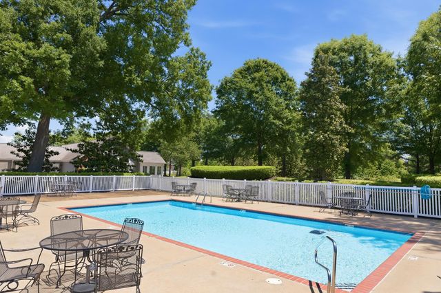 247 OAK CLUB LN, Collierville, TN 38017