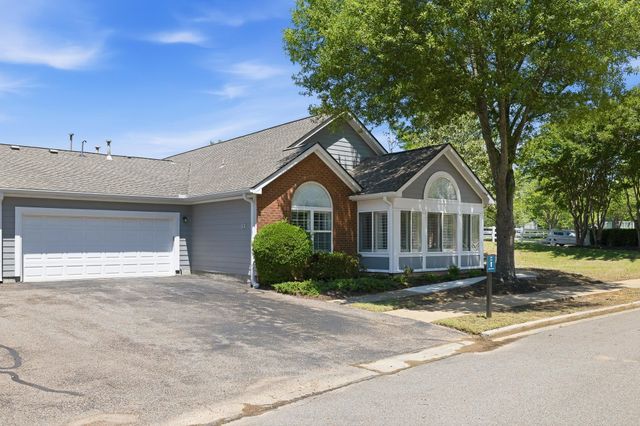 247 OAK CLUB LN, Collierville, TN 38017