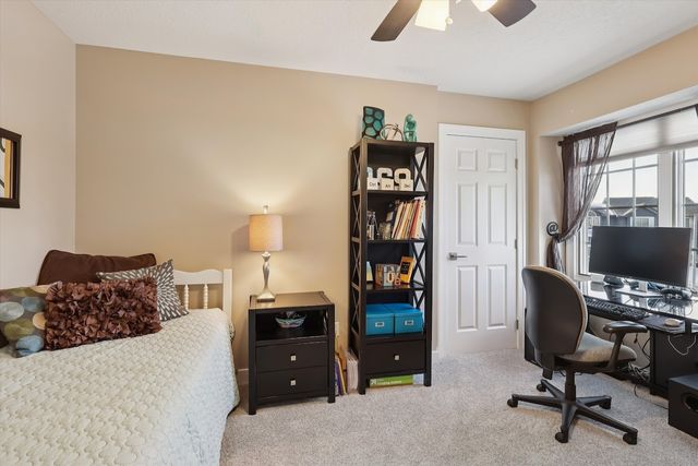 295 58th Court, West Des Moines, IA 50266