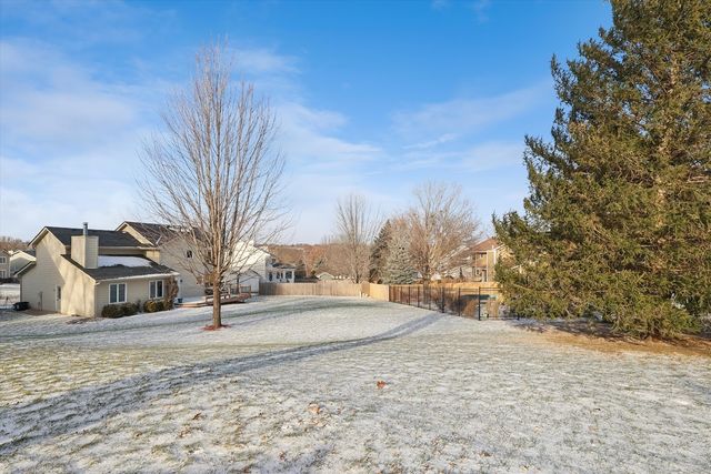 295 58th Court, West Des Moines, IA 50266