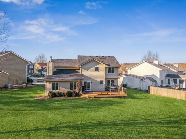 295 58th Court, West Des Moines, IA 50266