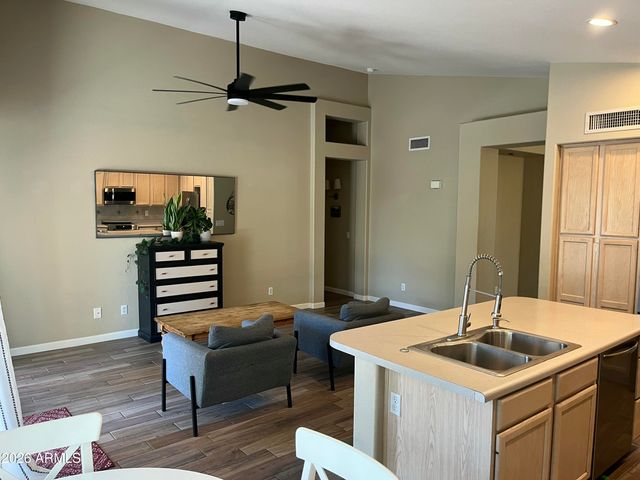 1181 W Goldfinch Way, Chandler, AZ 85286