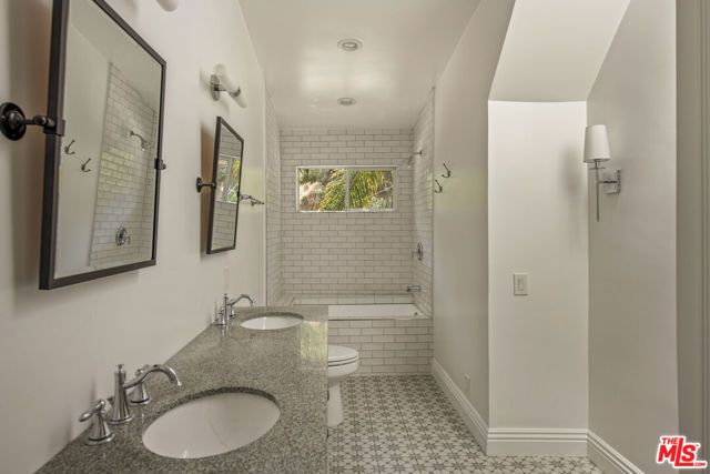 2180 Laurel Canyon Boulevard, Los Angeles, CA 90046