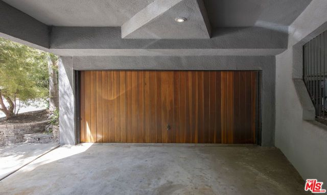 2180 Laurel Canyon Boulevard, Los Angeles, CA 90046