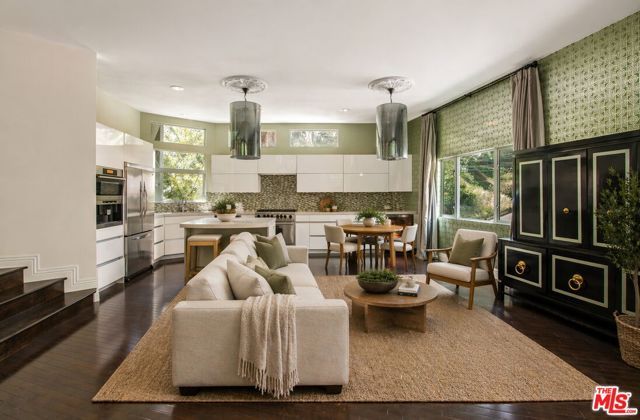 2180 Laurel Canyon Boulevard, Los Angeles, CA 90046