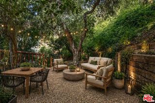 2180 Laurel Canyon Boulevard, Los Angeles, CA 90046