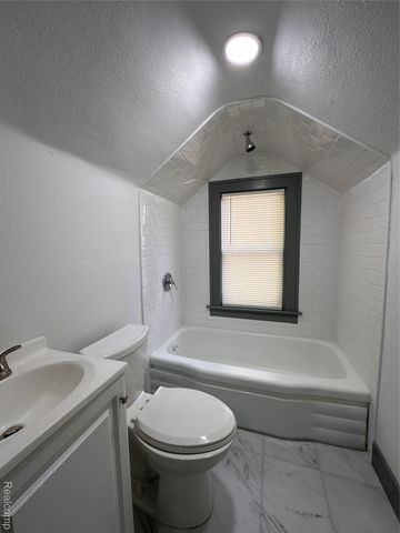 2286 Tuxedo Street, Detroit, MI 48206