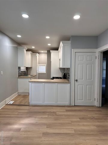 2286 Tuxedo Street, Detroit, MI 48206