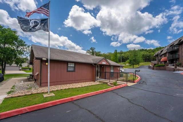 120 Wilshire Dr, 24, Hollister, MO 65672