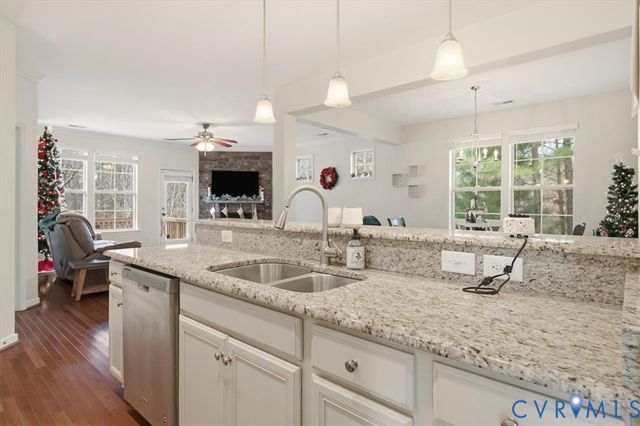 14536 Needham Market Rd, Midlothian, VA 23112