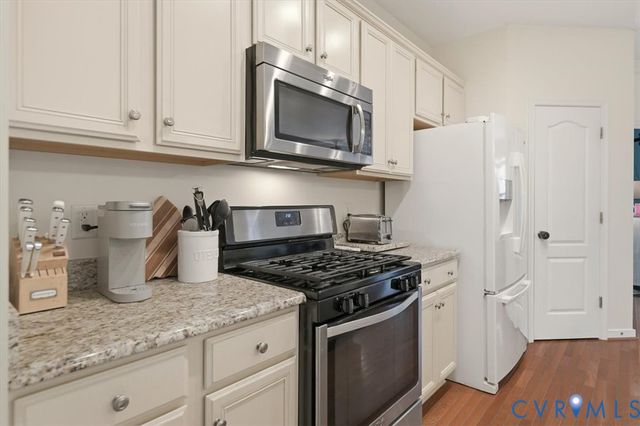 14536 Needham Market Rd, Midlothian, VA 23112