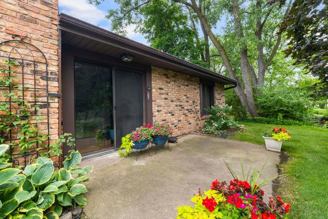1185 weston, Plymouth, MN 55447